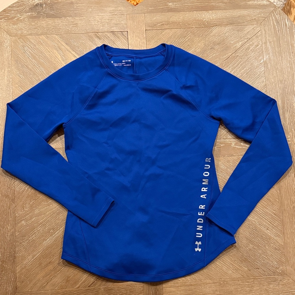 Under Armour Women's Blue Long Sleeve Tee